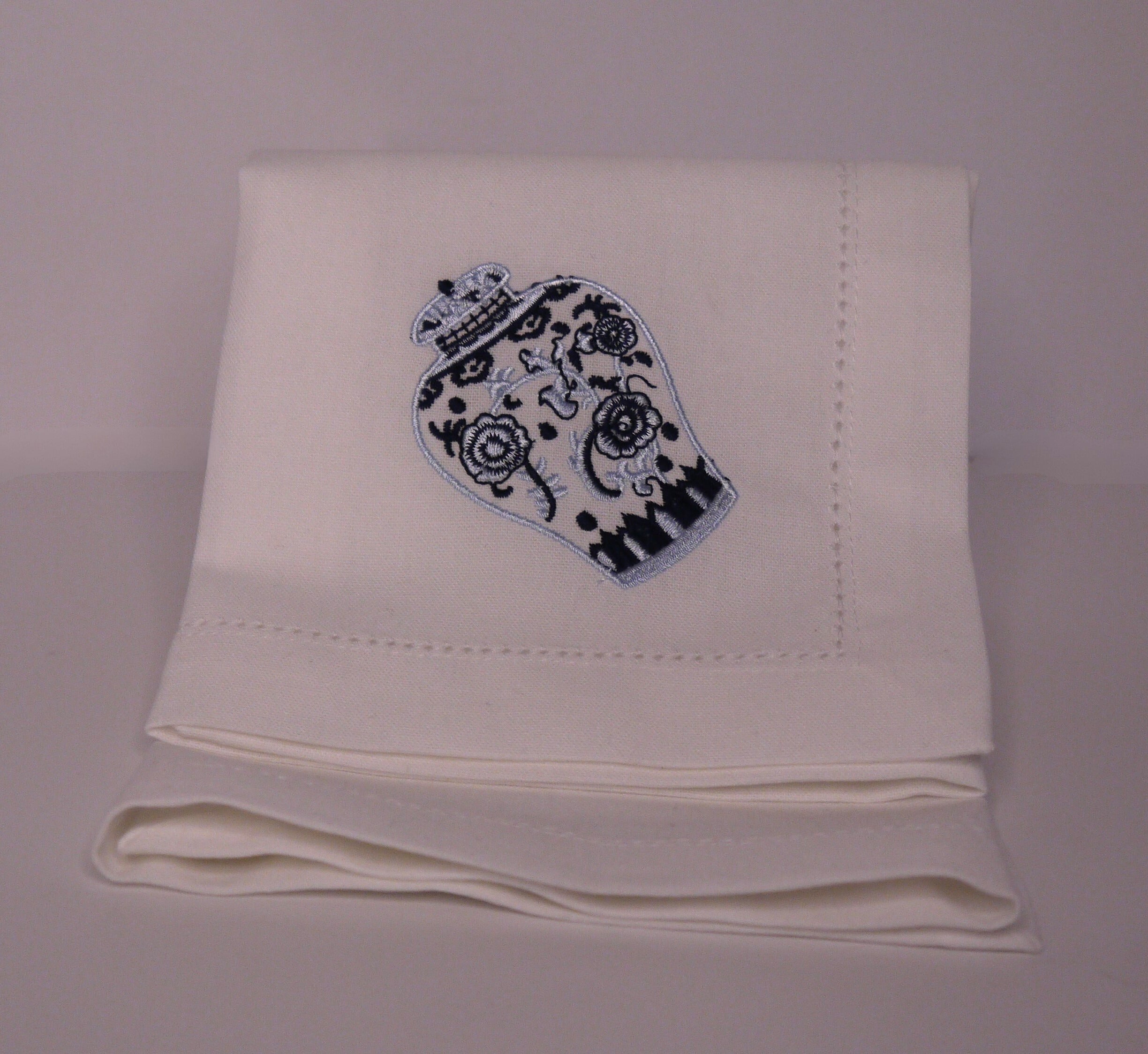 Blue Ginger Jar Embroidered Linen Napkins
